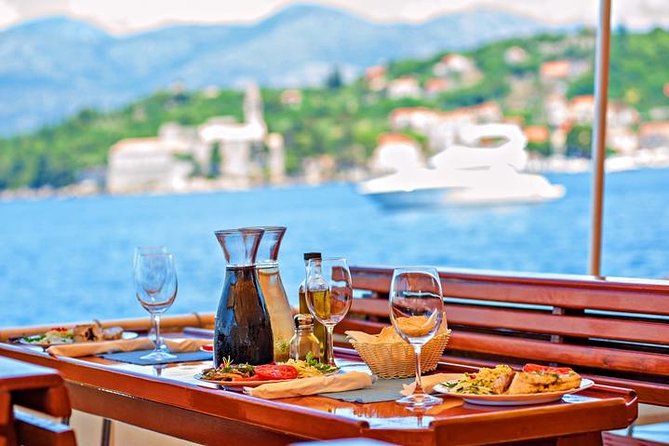 Full-Day Dubrovnik Elaphite Islands Cruise with Lunch and Drinks - Lunch and drinks onboard: what’s included and how it’s served