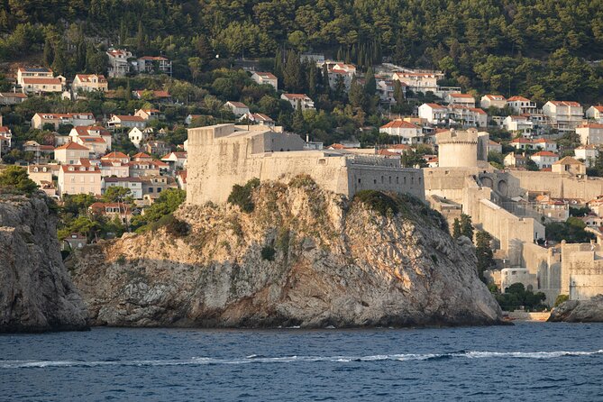 Game of Thrones Cruise And Walking Tour Karaka Dubrovnik - Weather and Group Size: When the Day Changes