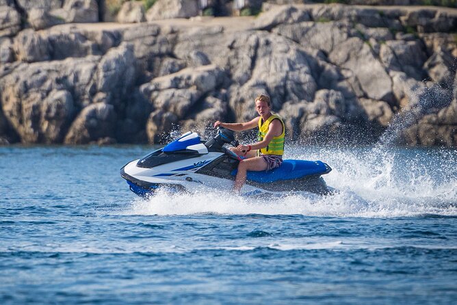 Jet Ski Rent 1h - Gear and setup: life jackets, waterproof storage, and fuel handled