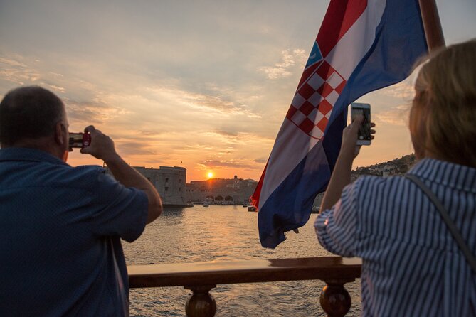 Karaka - The Best Dubrovnik Sunset Cruise (adults only) - Time planning: 90 minutes that usually feel like more