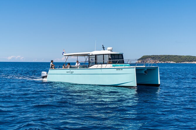 Luxury Blue Cave and Elaphiti Islands Small Group Tour - Onboard Comfort and Safety: Life Jackets, Drinks, and Staying Sane