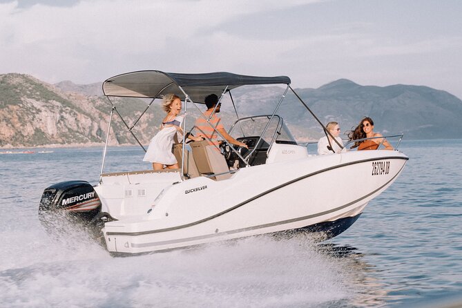 Private Boat Tour-Elafiti islands,Blue and green cave,Sandy Beach - Guides on board: from Mauro to Dario, service style matters