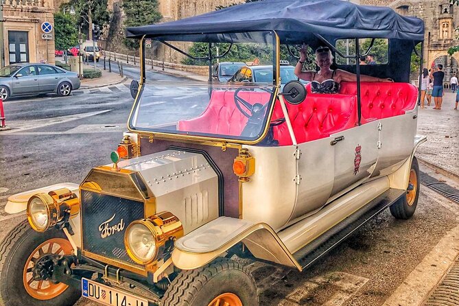 Private Sightseeing Tour in Dubrovnik with a Classic Old Car - Lapad’s Petar Sorkočević summer residence and the coastal calm