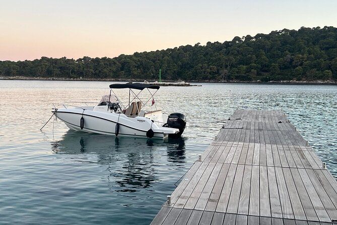 Private Speedboat Tour | Caves Beaches Islands and more - Caves and Crowds: How to Keep the Day Fun