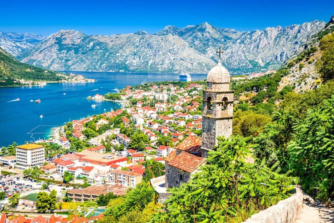 Private Tour: Montenegro Day Trip from Dubrovnik - Entering Montenegro: Bay Roads and the Bay of Kotor Setup