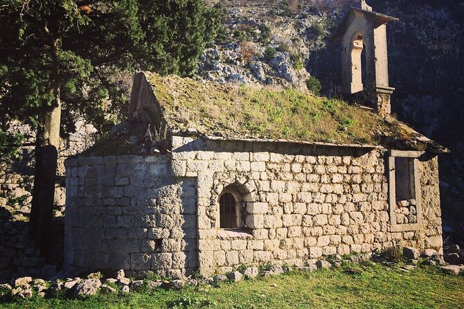 Small Group Sights Tour in Bosnia.Mostar,Kravica Falls and more - The guide and van factor: comfort, narration, and the pacing you’ll feel