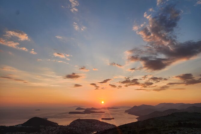 Sunset and Wine / Dubrovnik Sunset Tour and Premium Wine Tasting - Guide style: considerate driving and photo-friendly spots