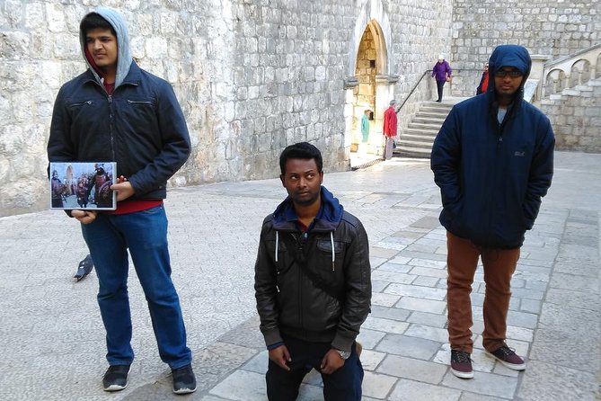Tour The Game of Thrones - Private Walking Tour - Meeting point, pacing, and the kind of walking to expect