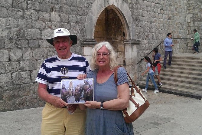 Tour The Game of Thrones - Private Walking Tour - Ploce Gate and Arms Square: panorama time and an easy photo finish